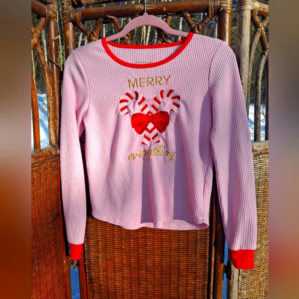 🍀3/15 Pink and Red Women's Pajama Top
